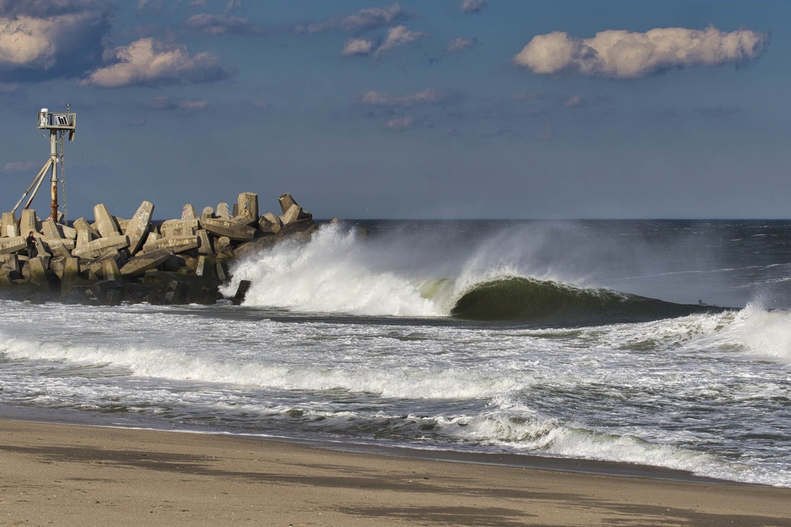 esa-waves29-mez-photo ESCHOF Class of 2006 - Dick "Mez" Meseroll